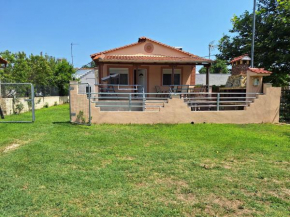 Xristos Villa